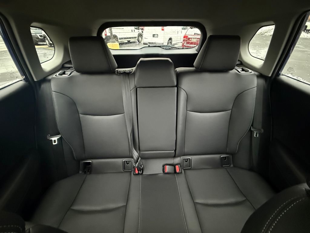 Used 2024 Toyota Corolla Cross XLE image 16
