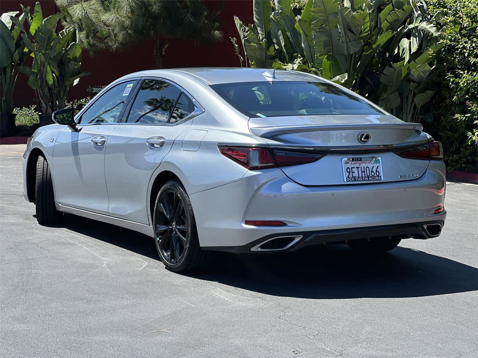 Used 2023 Lexus ES 350 F Sport w/ Accessory Package (Z2) image 4