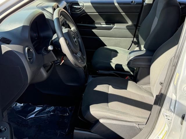 Used 2012 Jeep Compass Sport image 18