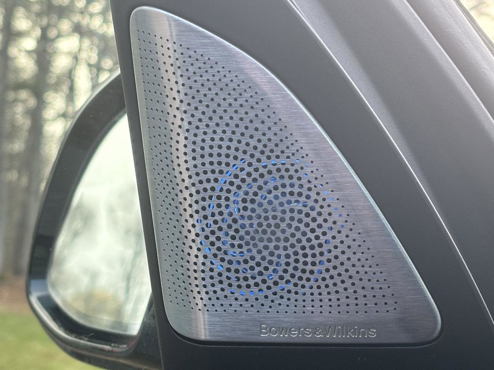 Used 2023 BMW X7 M60i w/ Executive Package image 40