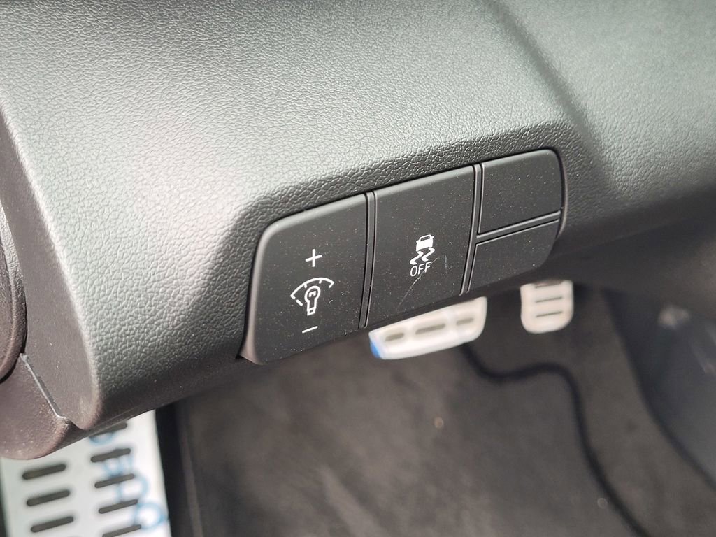 New 2026 Hyundai Elantra SEL Sport image 15