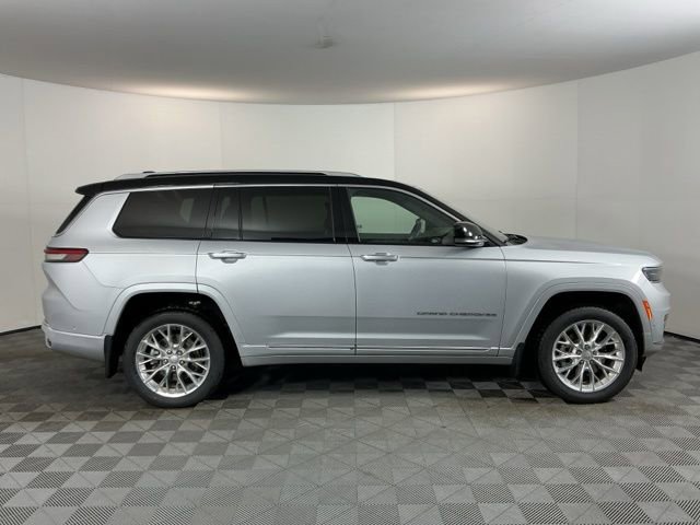 Used 2021 Jeep Grand Cherokee L Summit w/ Luxury Tech Group V image 4
