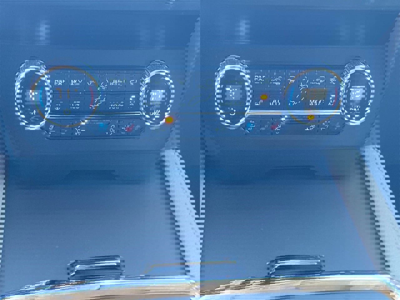 Used 2021 Ford Expedition XLT image 26