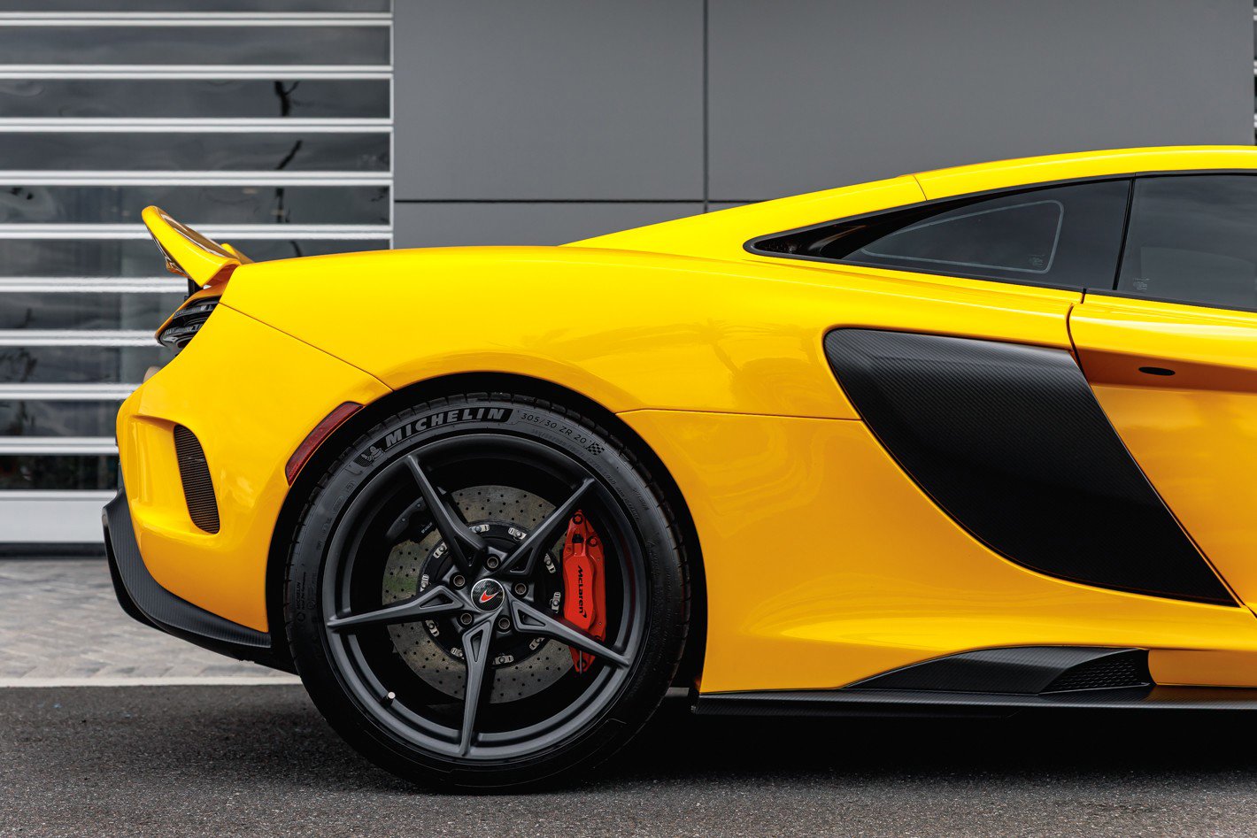 Used 2016 McLaren 675LT Coupe image 27