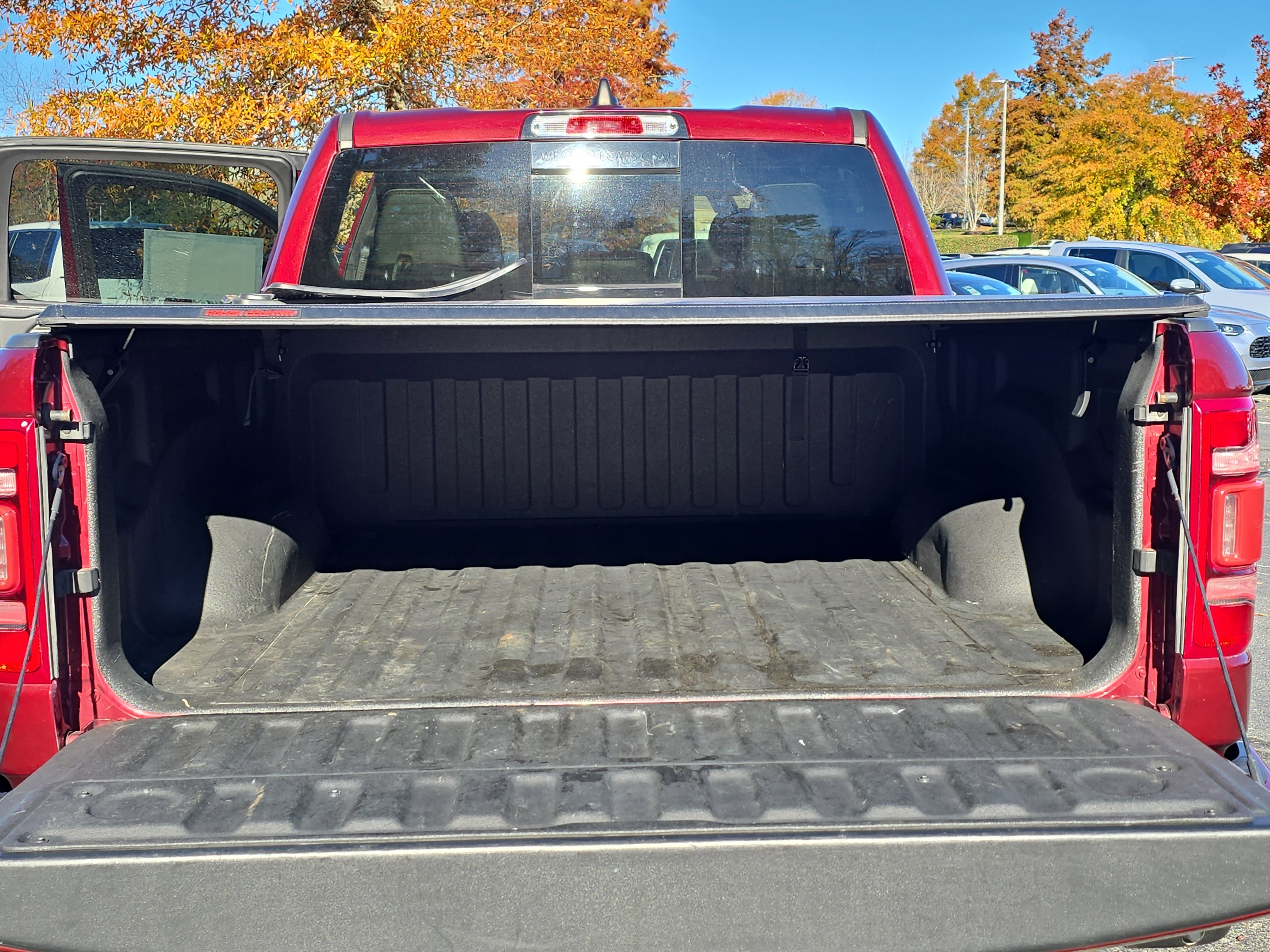 Used 2020 RAM 1500 Limited w/ Body Color Bumper Group image 12