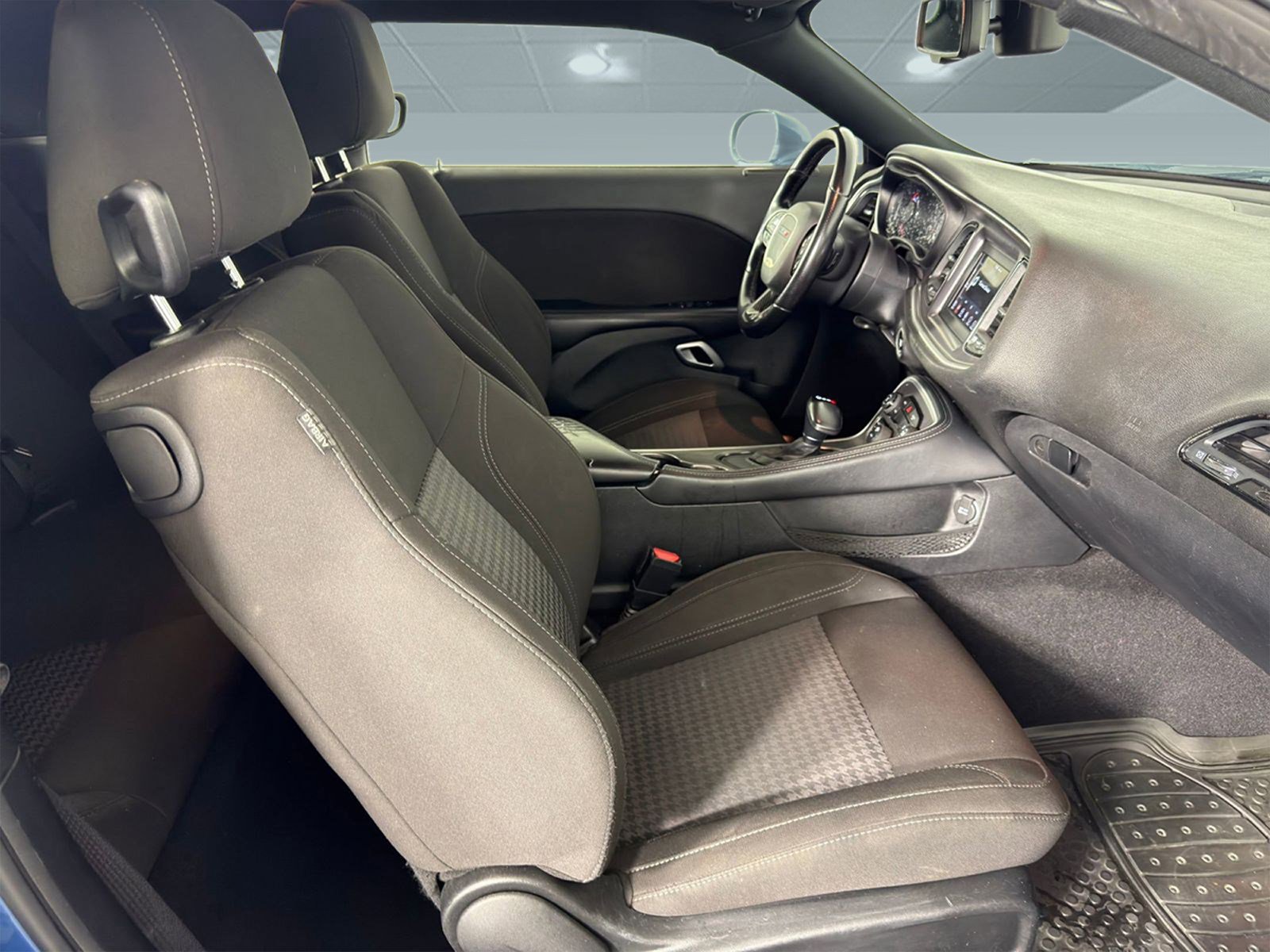 Used 2020 Dodge Challenger SXT w/ Blacktop Package image 20