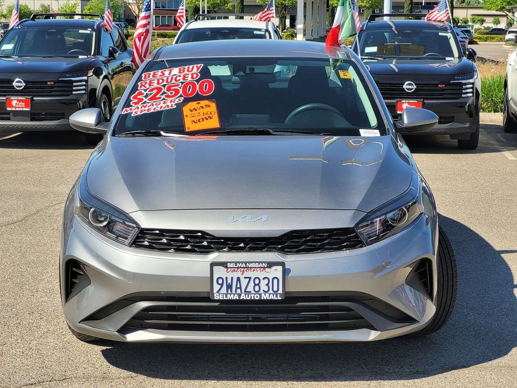 Used 2023 Kia Forte LXS image 3