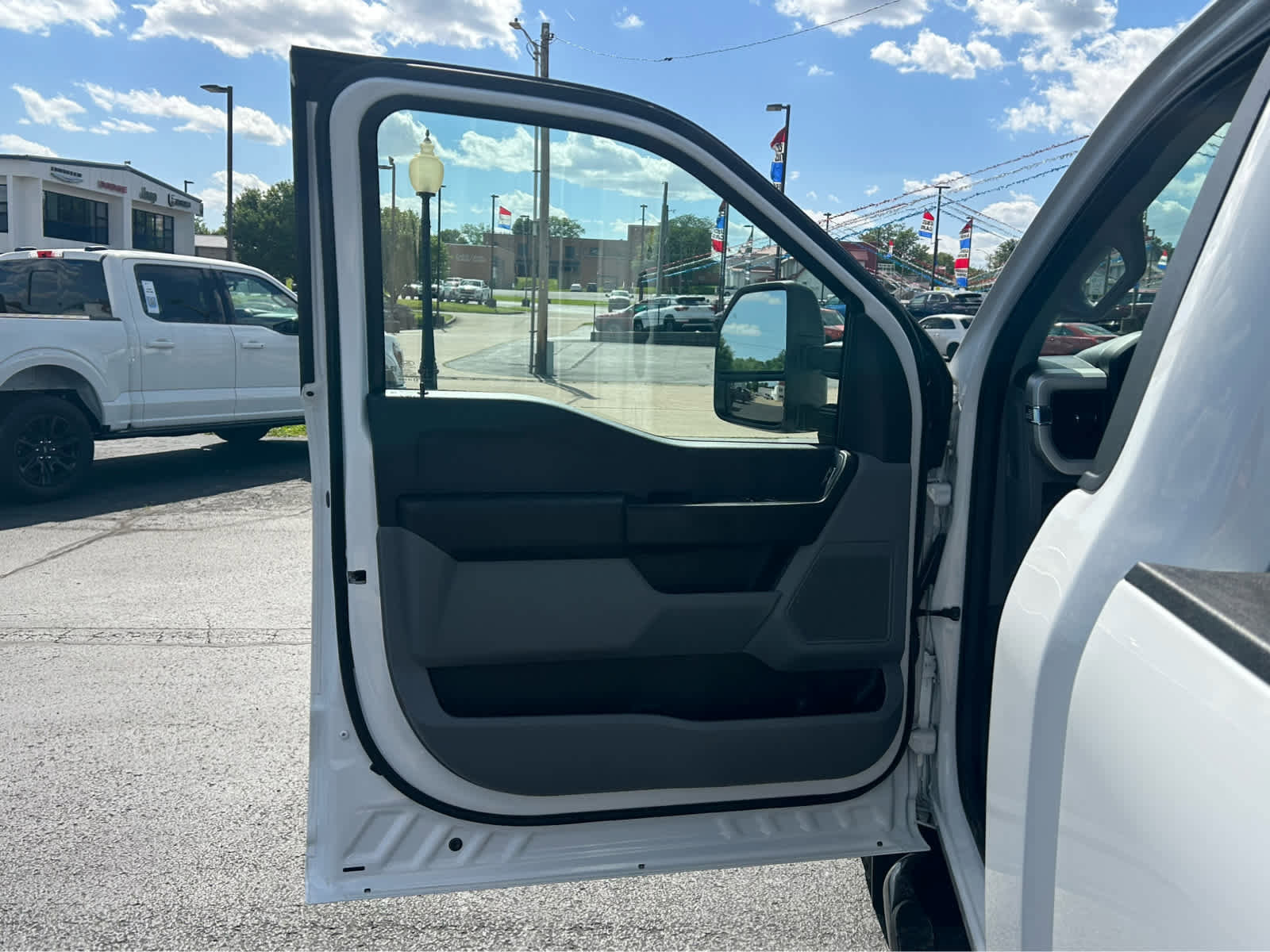 Used 2023 Ford F250 XL w/ XL Driver Assist Package RWD image 10
