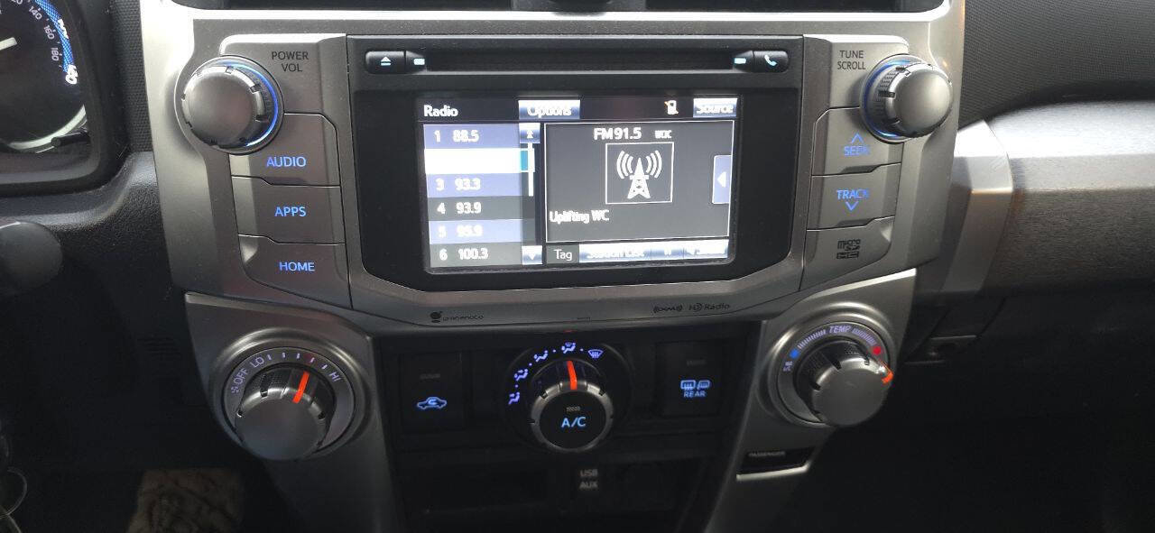 Used 2017 Toyota 4Runner SR5 image 32