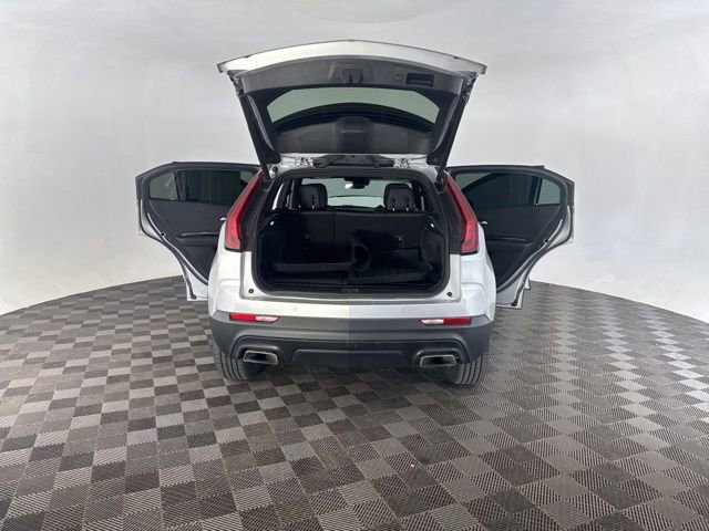 Used 2021 Cadillac XT4 Luxury w/ Driver Awareness Package image 19