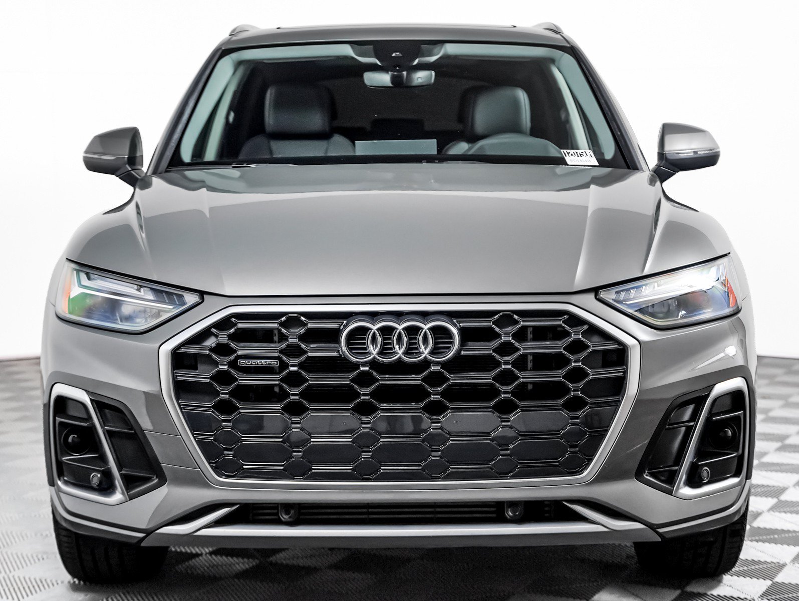 Used 2023 Audi Q5 e Premium w/ Convenience Package AWD/4WD image 6