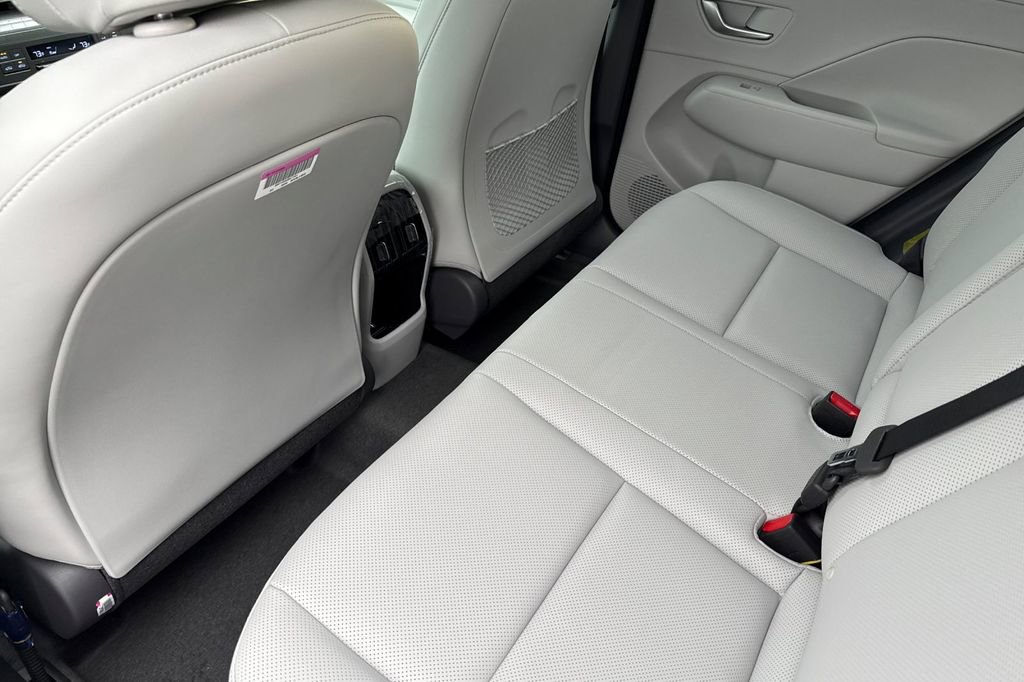New 2026 Hyundai Kona SEL Premium image 9