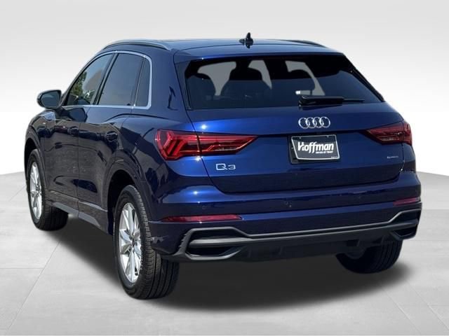 Certified 2025 Audi Q3 2.0T Premium w/ Convenience Package AWD/4WD image 5
