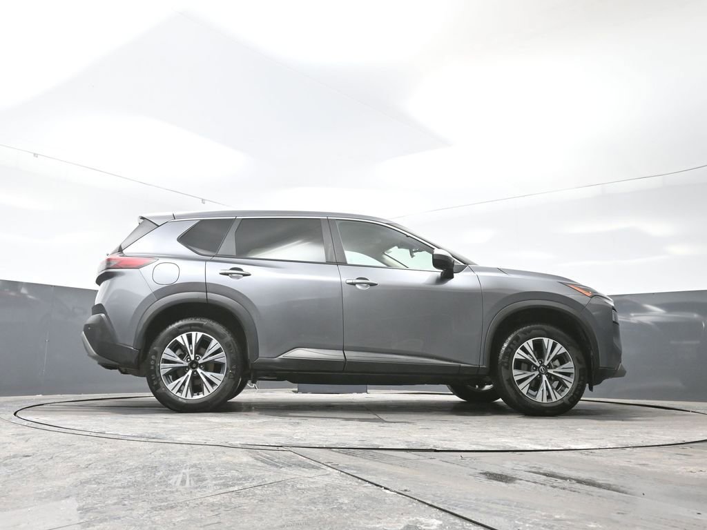 Used 2023 Nissan Rogue SV image 49