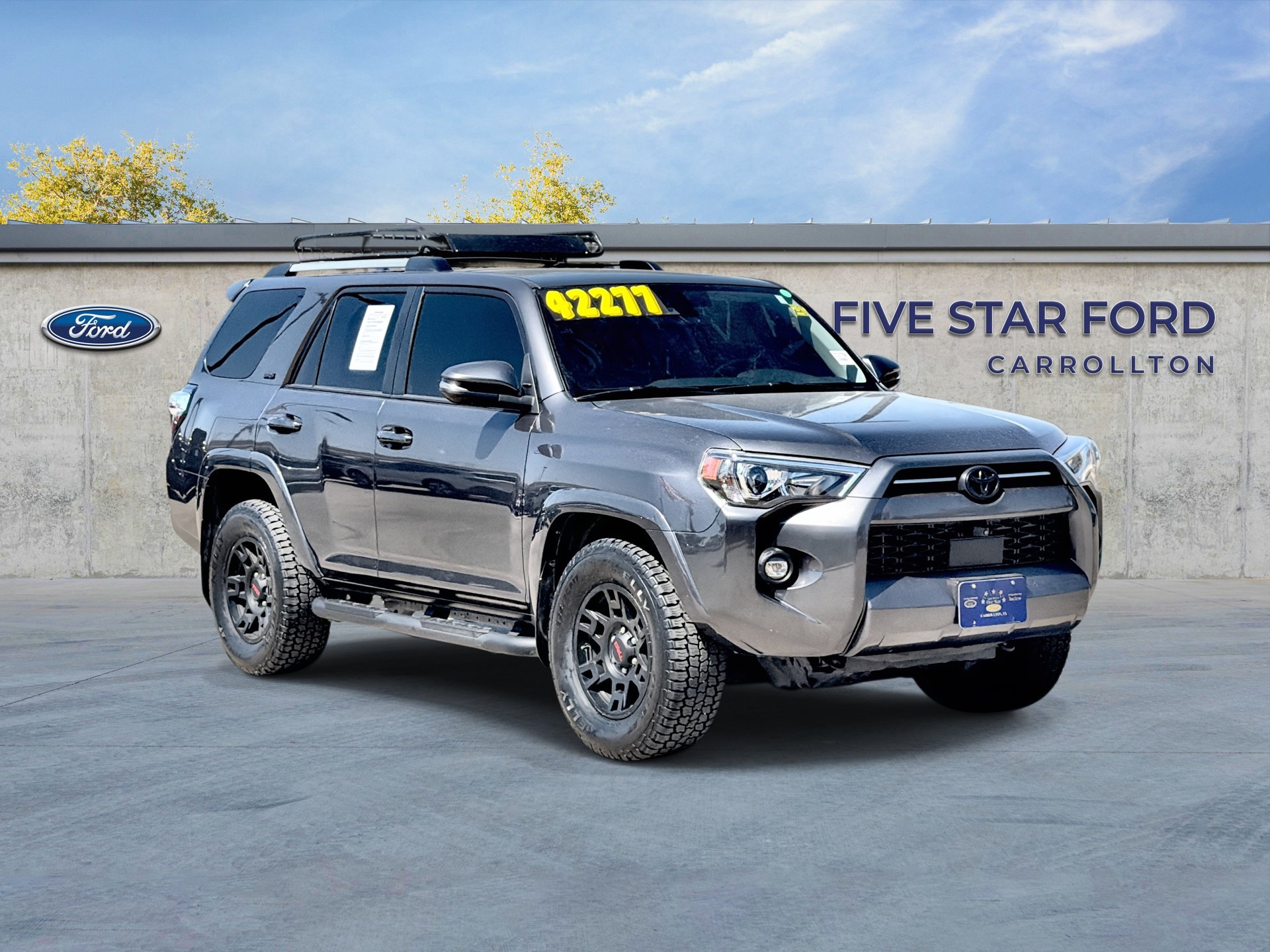 Used 2023 Toyota 4Runner SR5 Premium w/ Moonroof Package RWD image 1