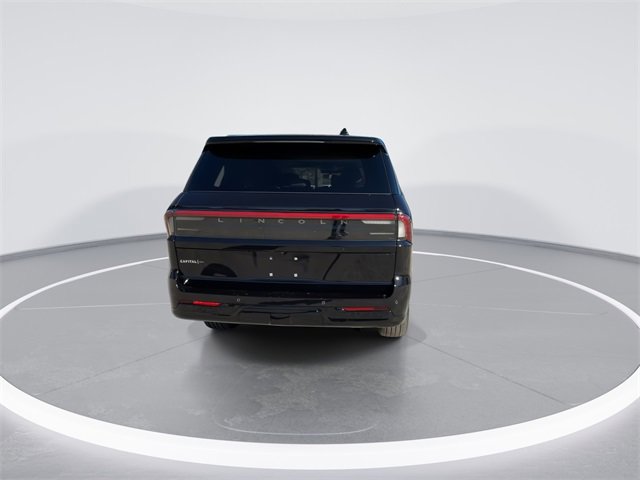 New 2025 Lincoln Navigator Reserve image 7