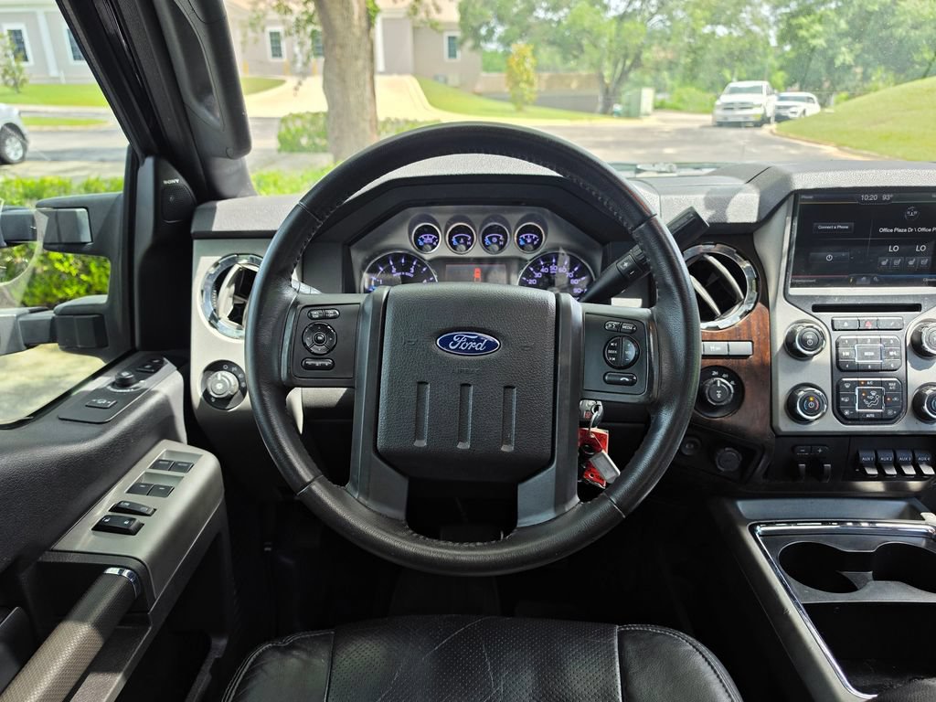 Used 2016 Ford F250 Lariat w/ Lariat Ultimate Package AWD/4WD image 9