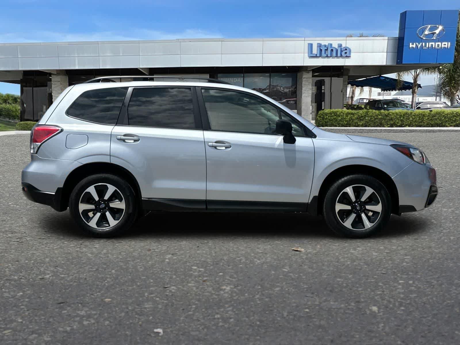 Used 2017 Subaru Forester 2.5i w/ Alloy Wheel Package AWD/4WD image 9
