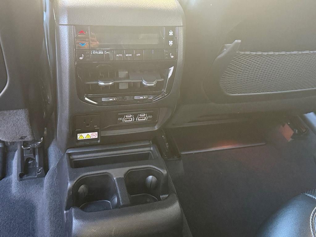 Used 2023 Jeep Grand Cherokee L Overland image 19