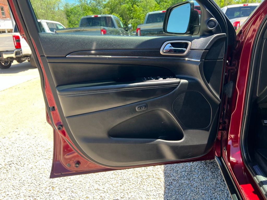 Used 2016 Jeep Grand Cherokee Limited image 11