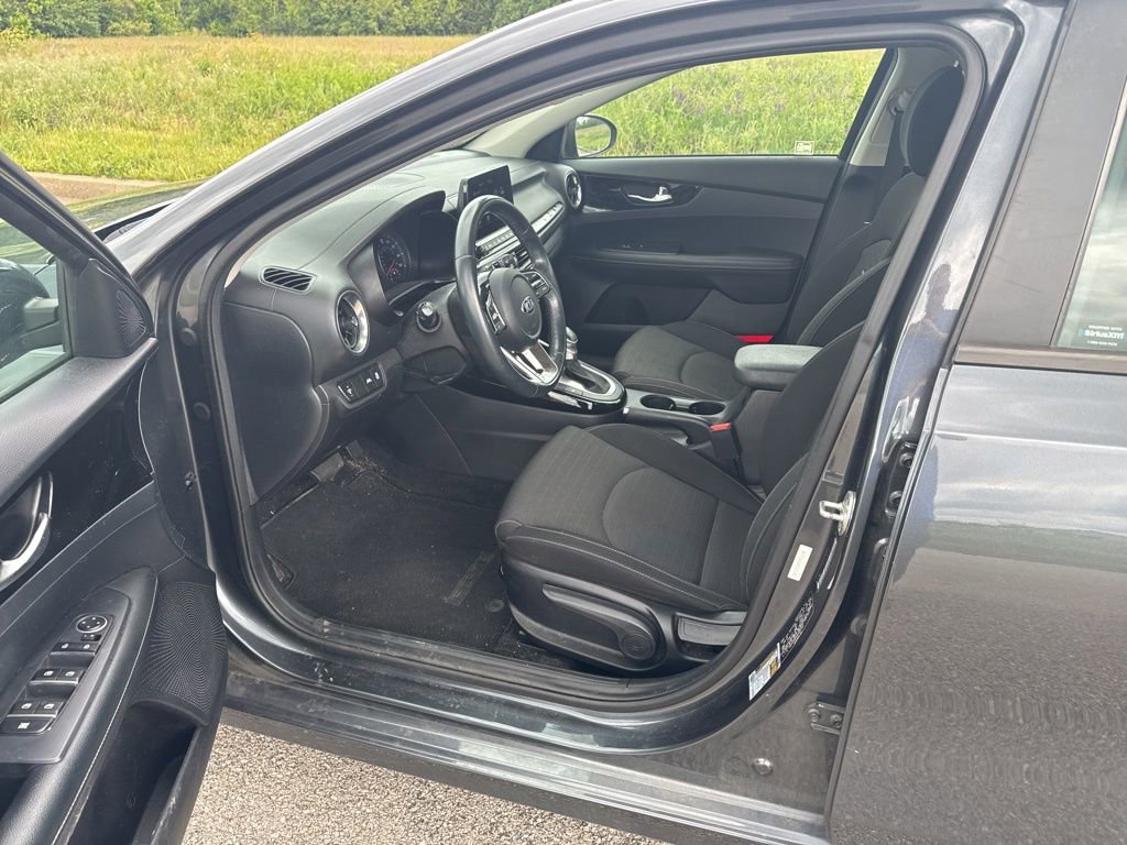 Used 2019 Kia Forte S FWD image 5