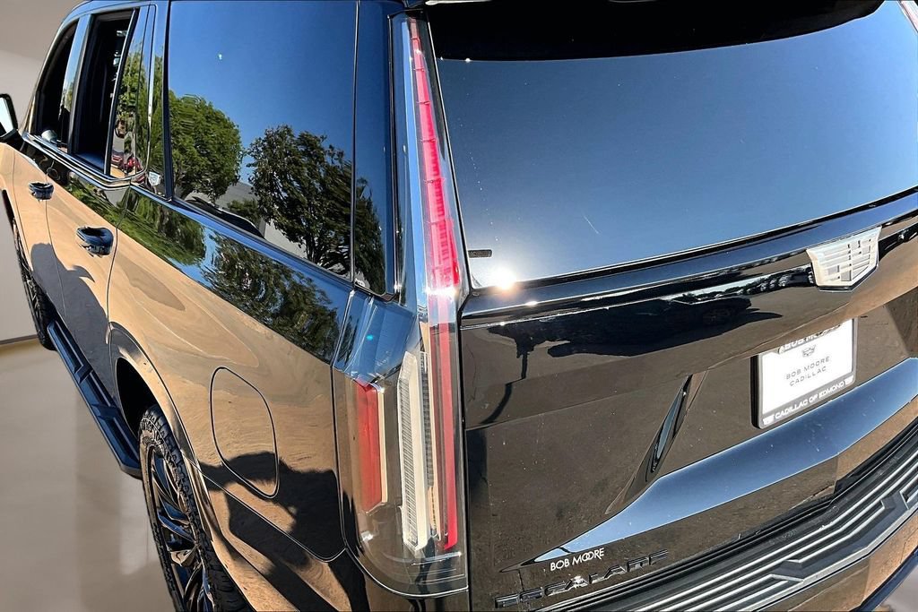 Used 2022 Cadillac Escalade Sport w/ Touring Package AWD/4WD image 33