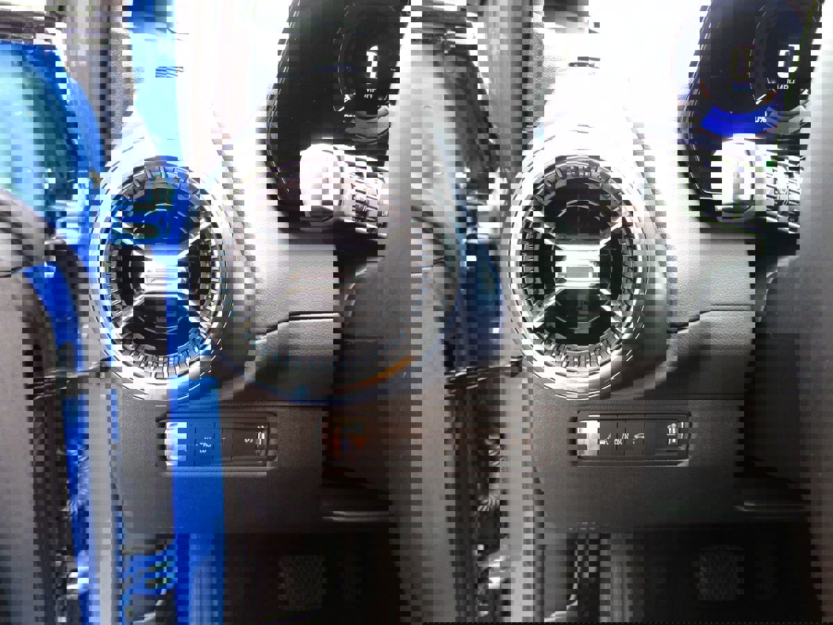 Used 2024 Chevrolet Equinox EV LT image 15