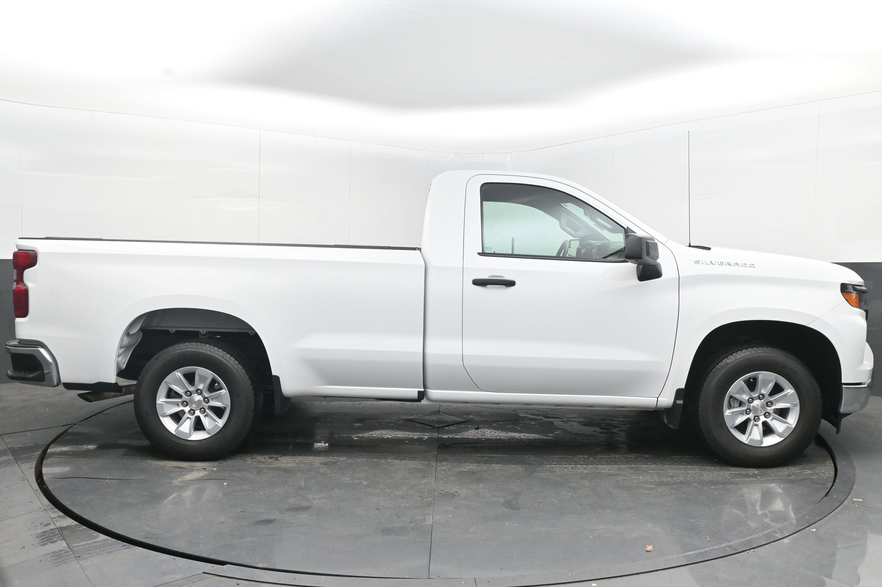 Certified 2024 Chevrolet Silverado 1500 W/T w/ WT Fleet Convenience Package image 10