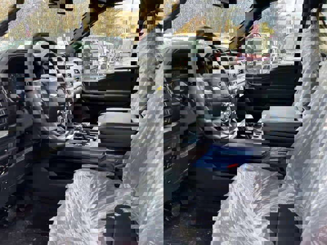 New 2025 Ford F150 Lariat w/ Equipment Group 501A Mid image 7