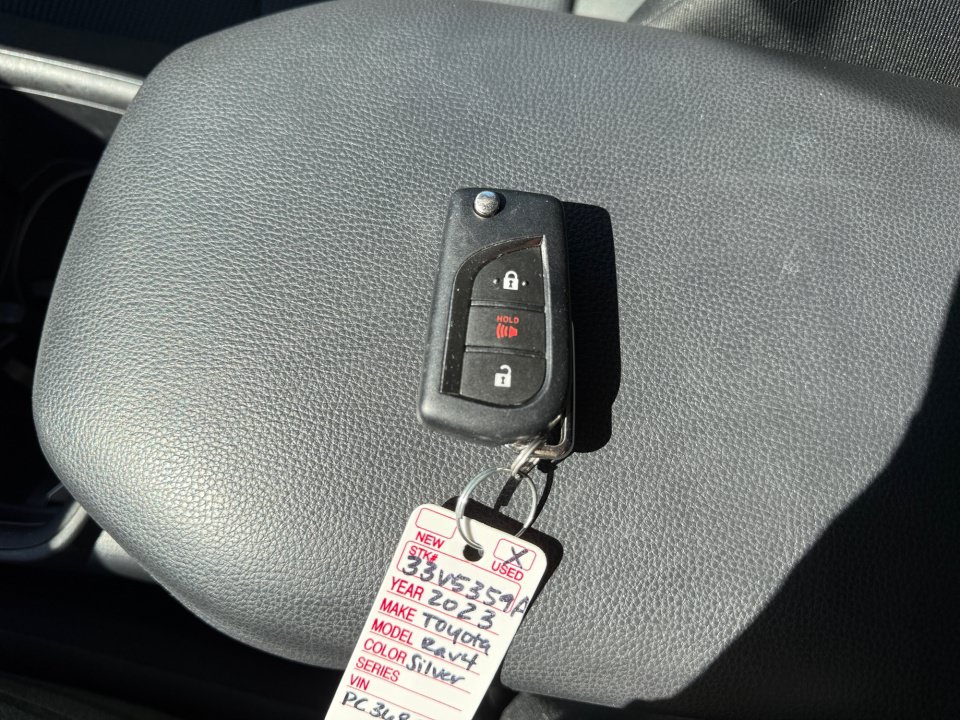 Used 2023 Toyota RAV4 LE AWD/4WD image 38