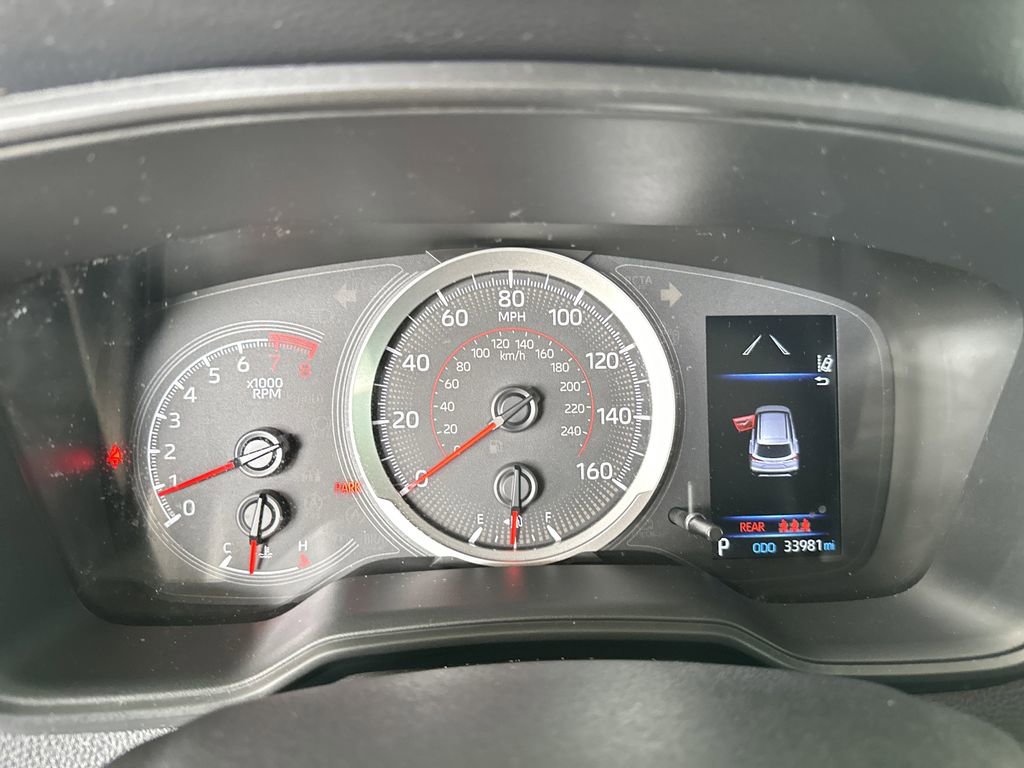 Used 2022 Toyota Corolla Cross LE image 37