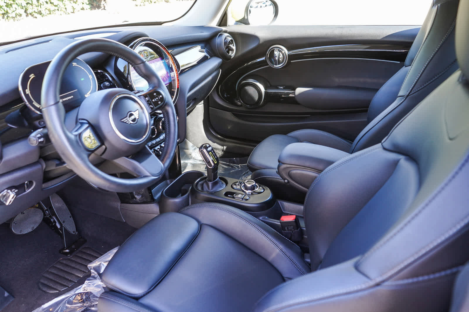 Used 2022 MINI Cooper SE FWD image 16