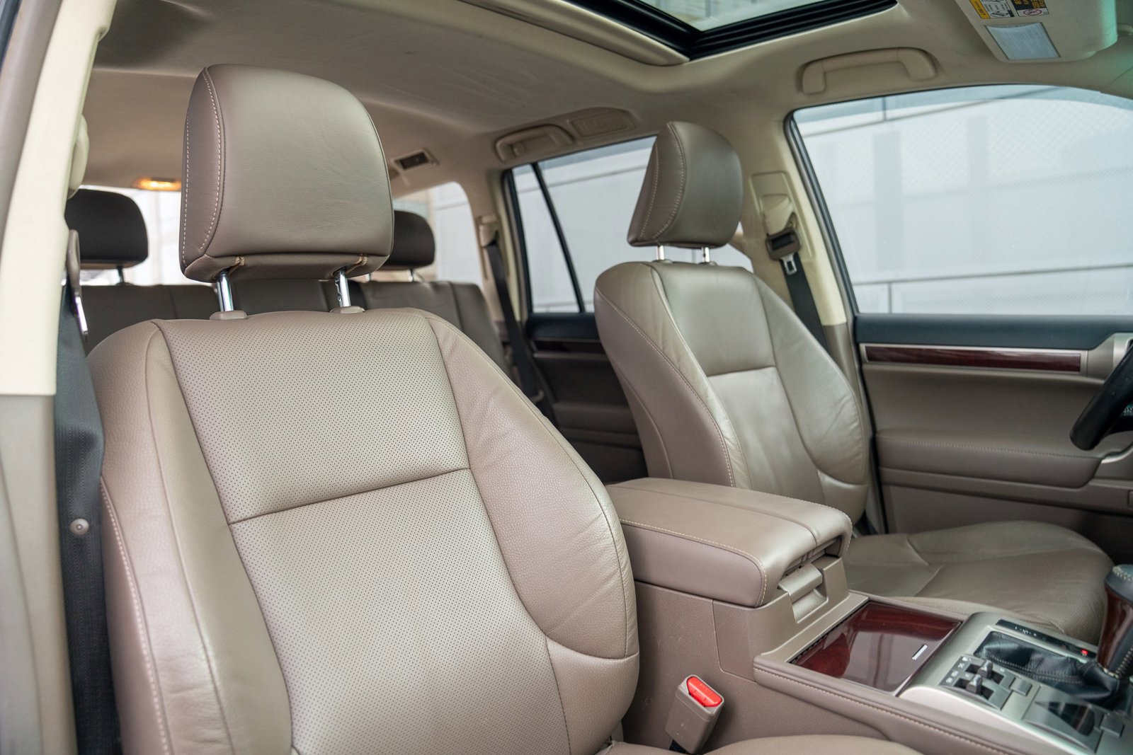 Used 2018 Lexus GX 460 image 28