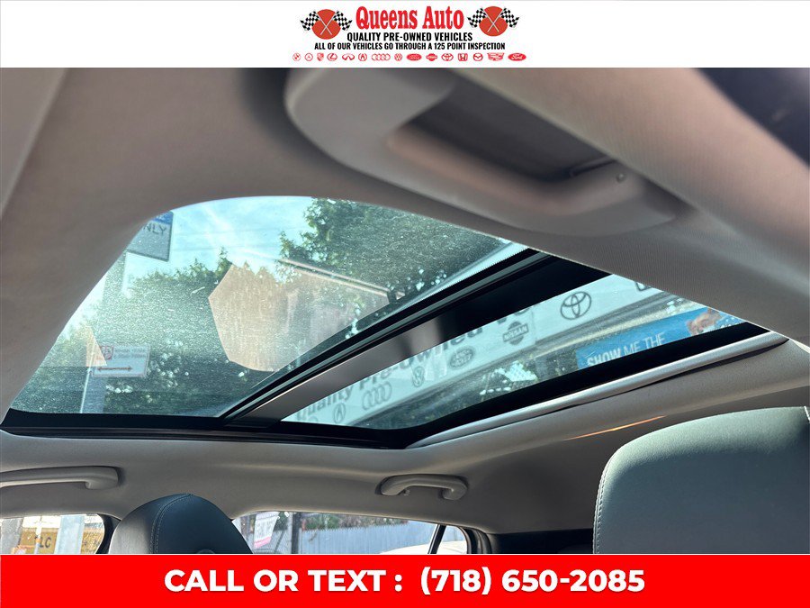 Used 2018 INFINITI QX30 AWD image 13