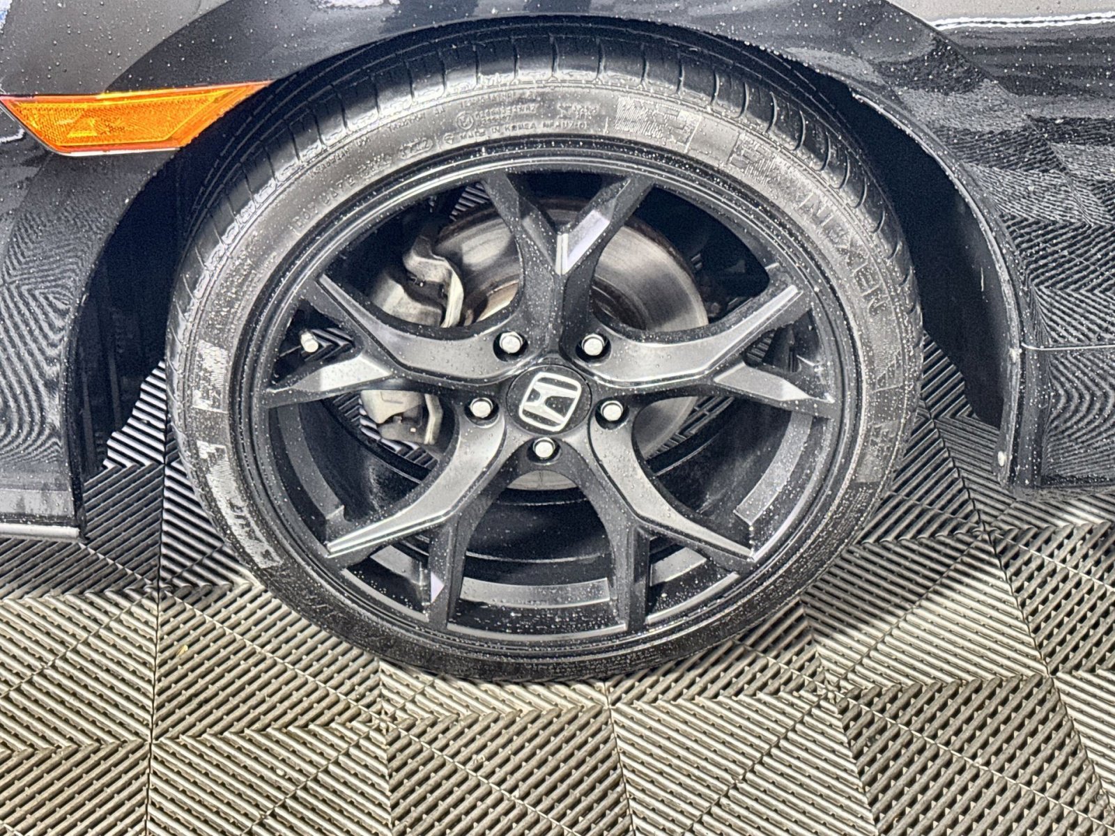 Used 2019 Honda Civic EX image 12