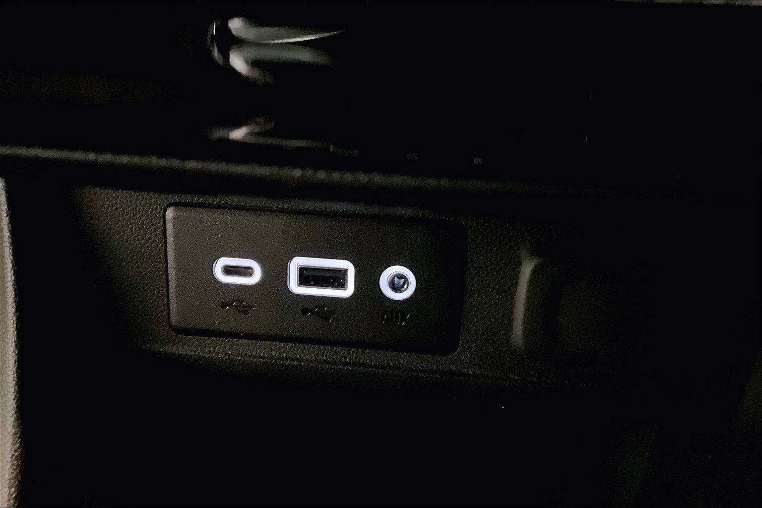 Used 2021 Buick Encore GX Select w/ Sport Touring Package image 31