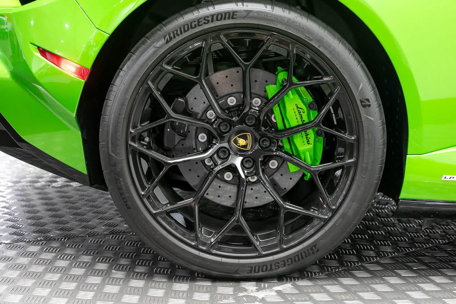 Used 2024 Lamborghini Huracan Tecnica RWD image 45