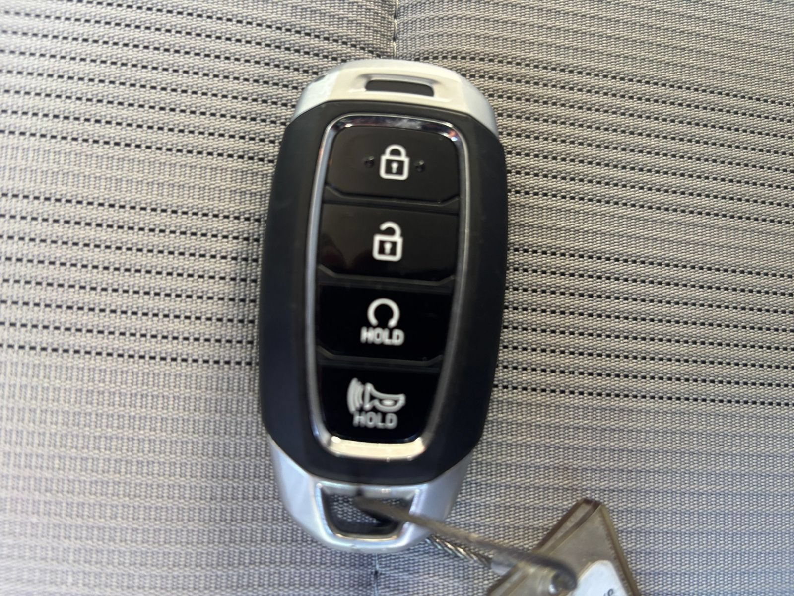 Used 2026 Hyundai Venue SEL FWD image 20
