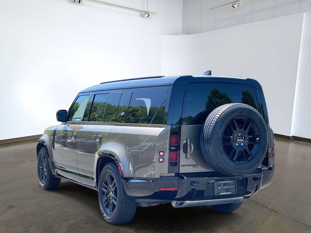 Certified 2023 Land Rover Defender 130 X-Dynamic SE AWD/4WD image 6