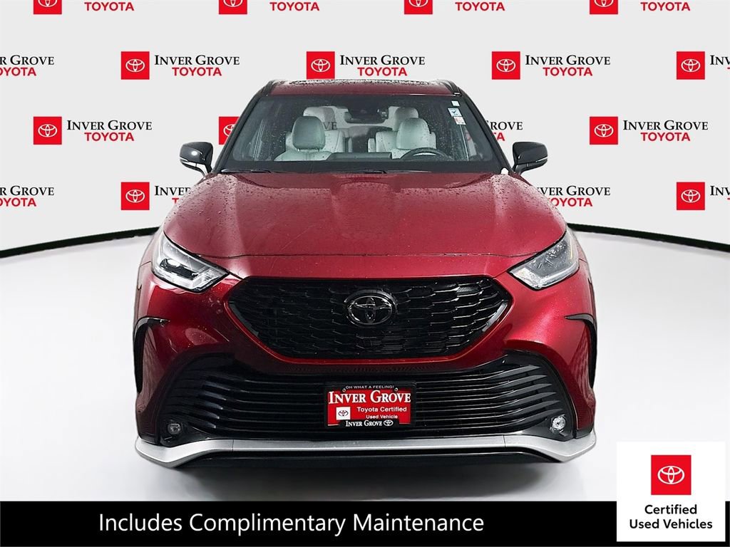 Certified 2025 Toyota Highlander XSE image 2