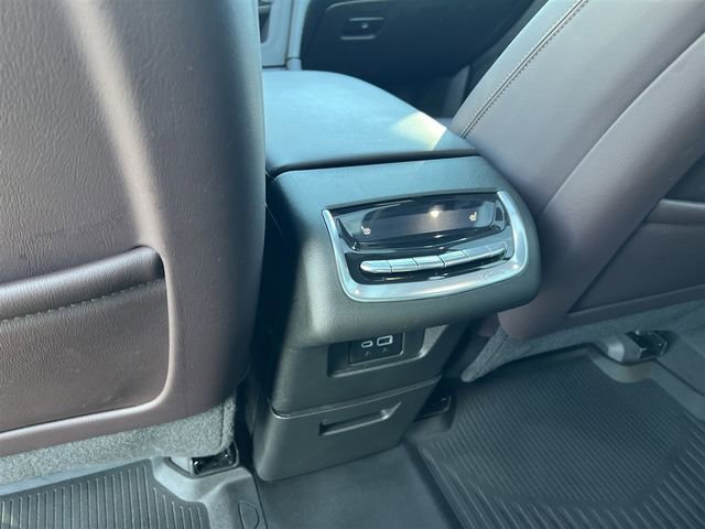 Used 2024 Cadillac XT6 Premium Luxury w/ LPO, Floor Liner Package AWD/4WD image 24
