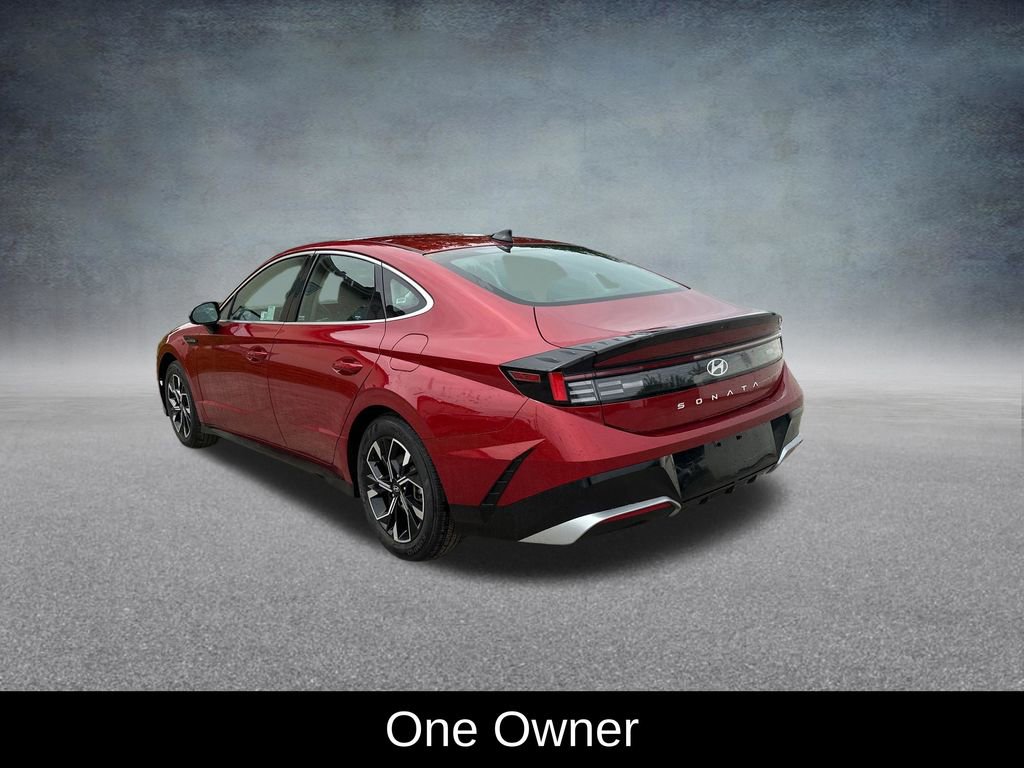 Used 2025 Hyundai Sonata SEL FWD image 3