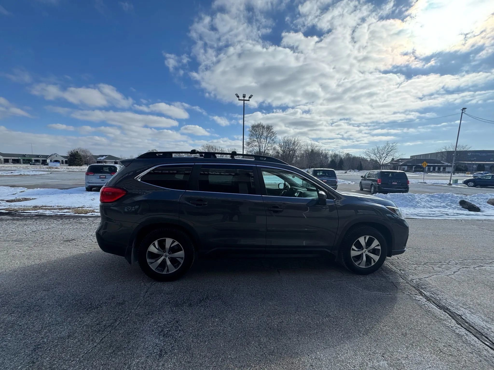 Used 2021 Subaru Ascent Premium w/ Convenience Package image 6