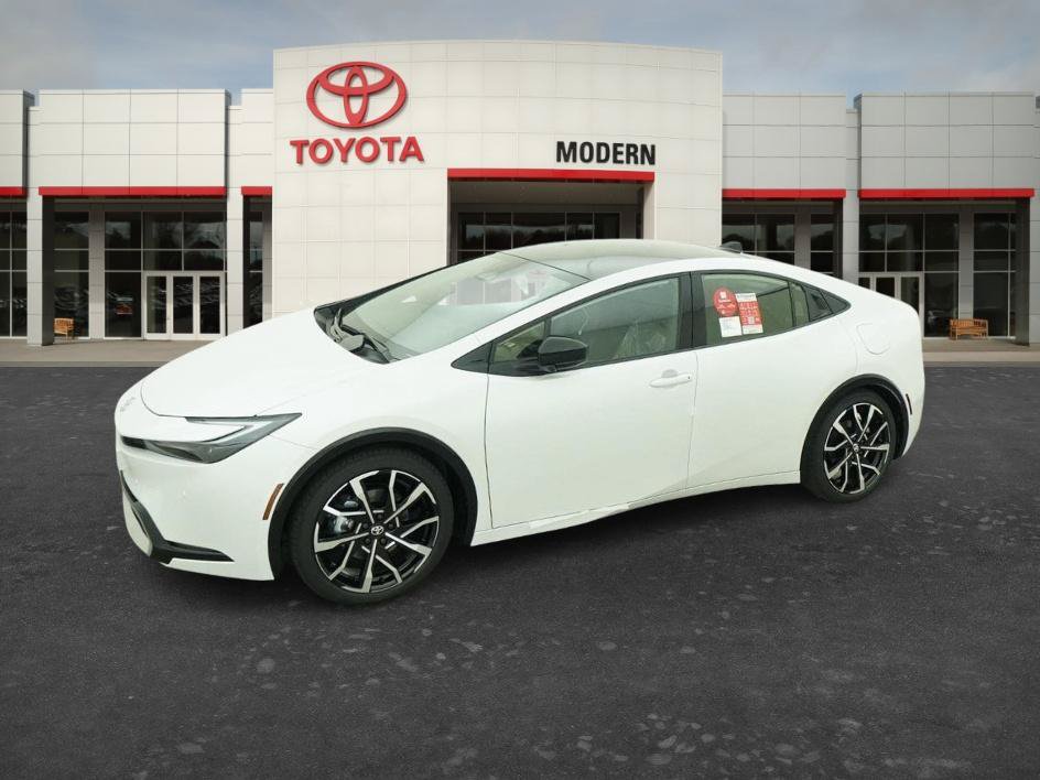 New 2027 Toyota Prius Plug-In Hybrid FWD image 5