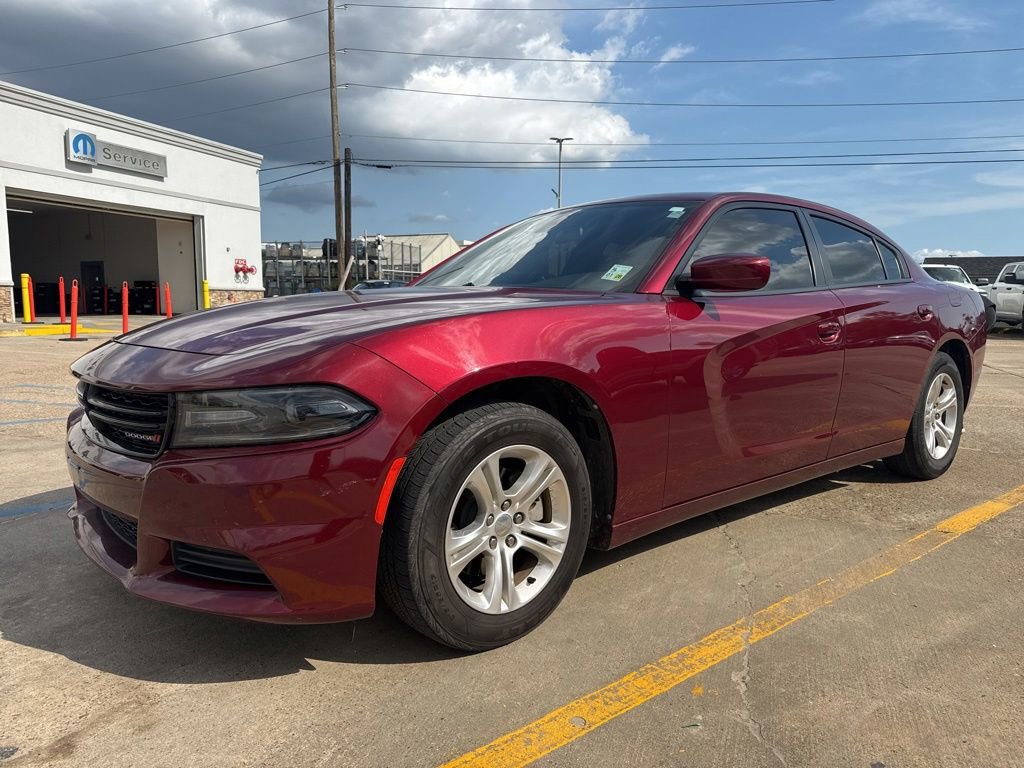 Used 2021 Dodge Charger SXT w/ Leather Interior Group RWD image 4