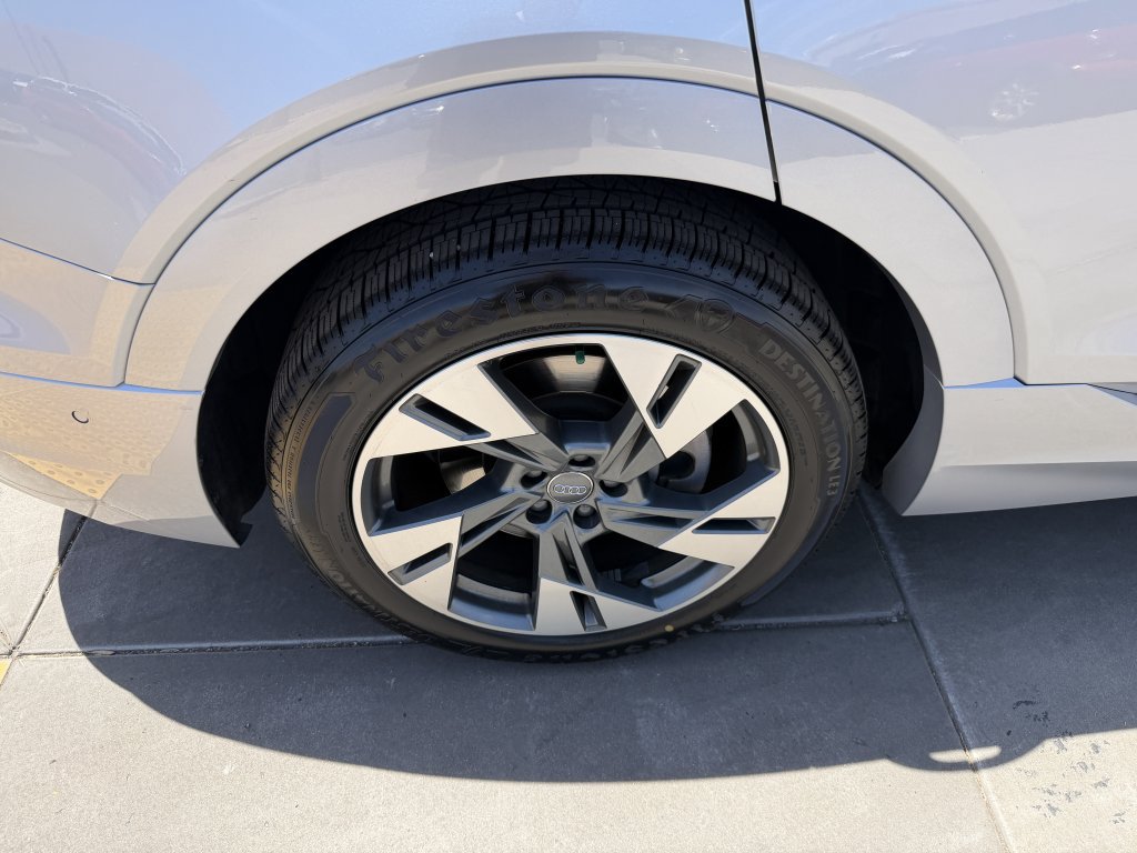 Used 2020 Audi e-tron Premium Plus AWD/4WD image 15