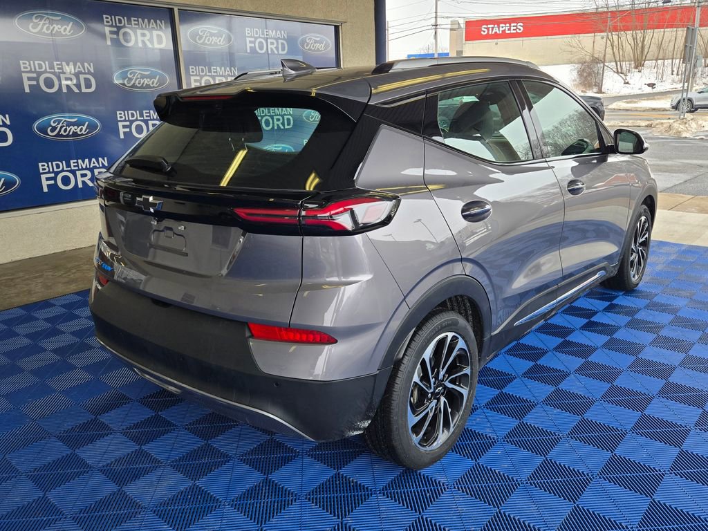 Used 2023 Chevrolet Bolt EUV Premier image 7