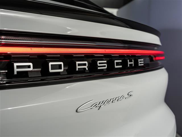 New 2026 Porsche Cayenne S AWD/4WD image 33