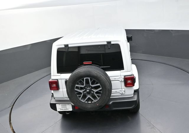 Used 2024 Jeep Wrangler Unlimited Sahara AWD/4WD image 16