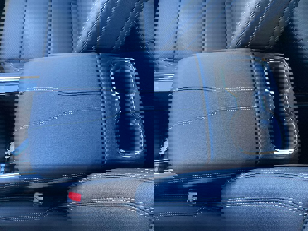 New 2026 Chevrolet Traverse LT w/ Midnight/Sport Edition image 33